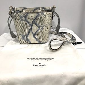 Kate Spade leather bucket bag with detachable strap
